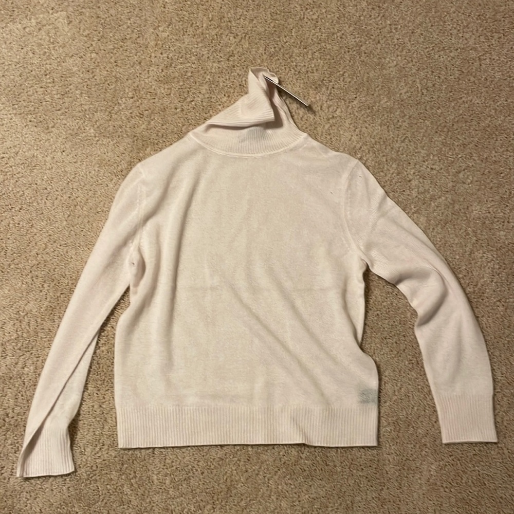 COPY - NWT 360 Cashmere sweater